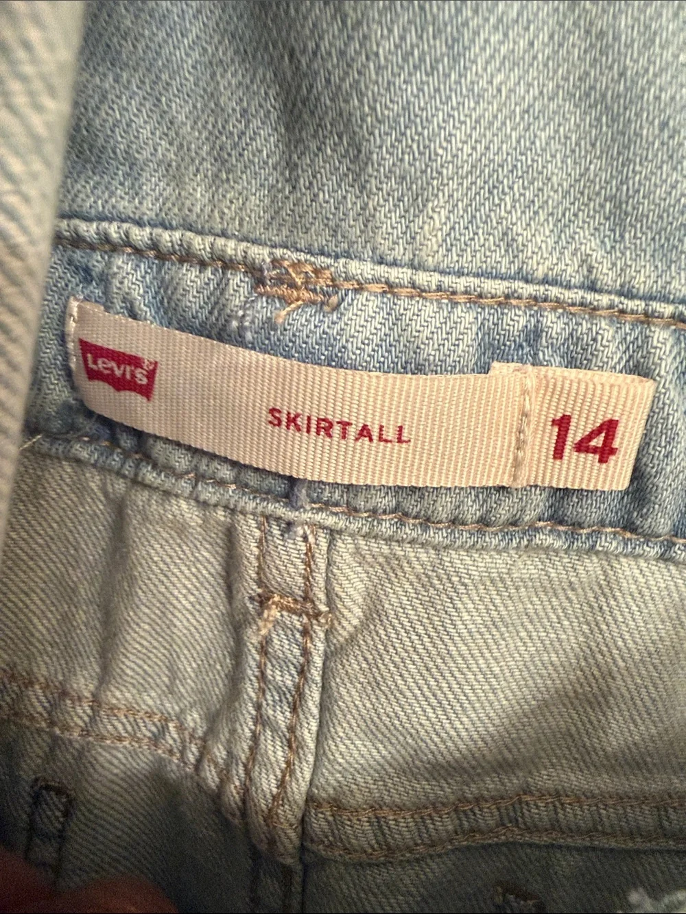 Levis levi light